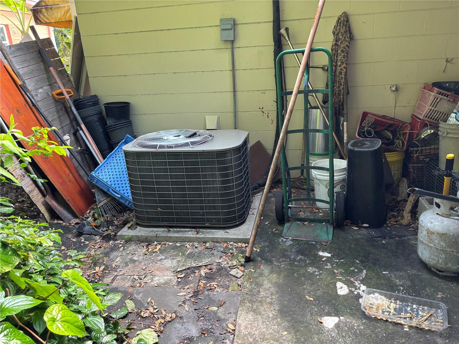 ORANGE BLOSSOM TERRACE FIRST ADD - Residential Lease