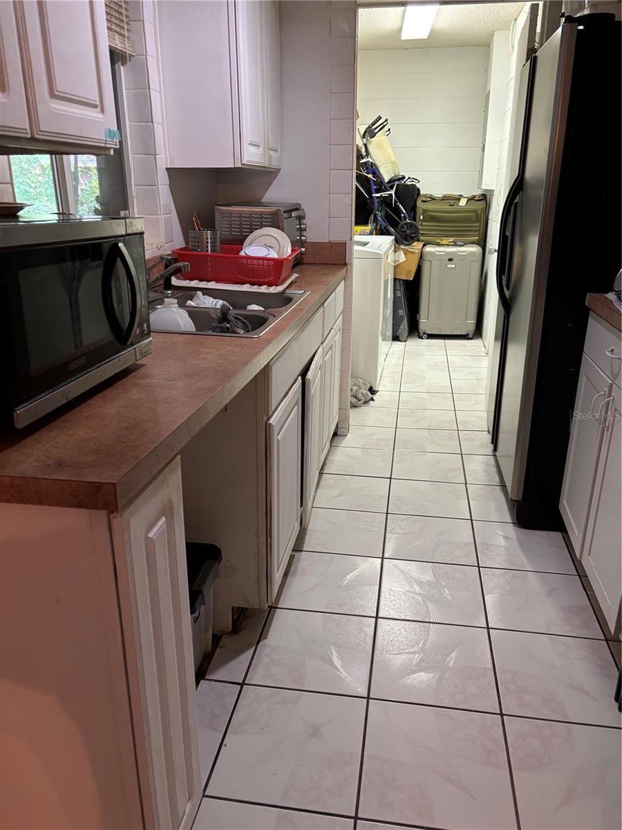 ORANGE BLOSSOM TERRACE FIRST ADD - Residential Lease