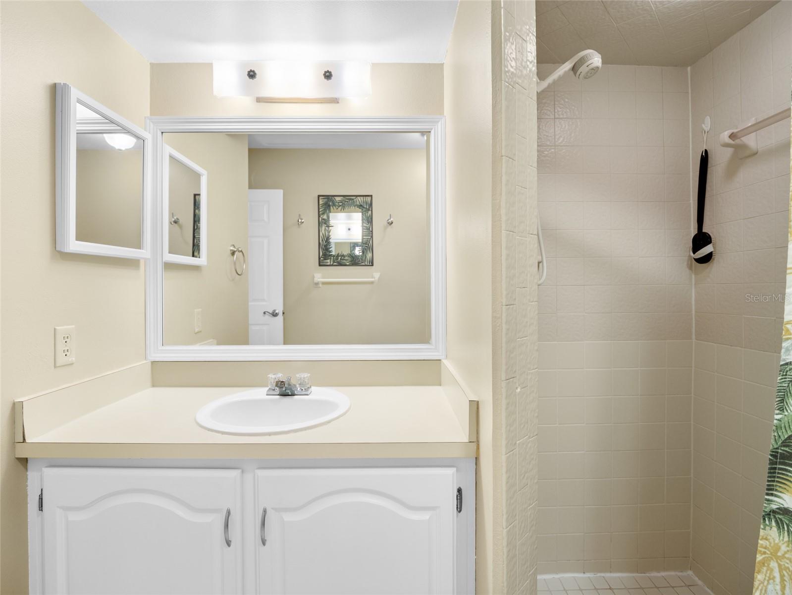 VILLAGE SQUARE/TITUSVILLE PH I - Residential