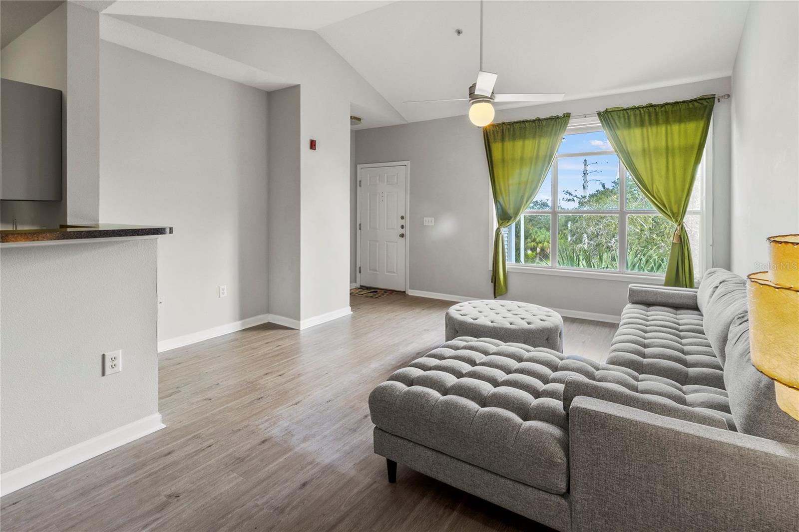 THE PALMS OF CORTEZ - Residential