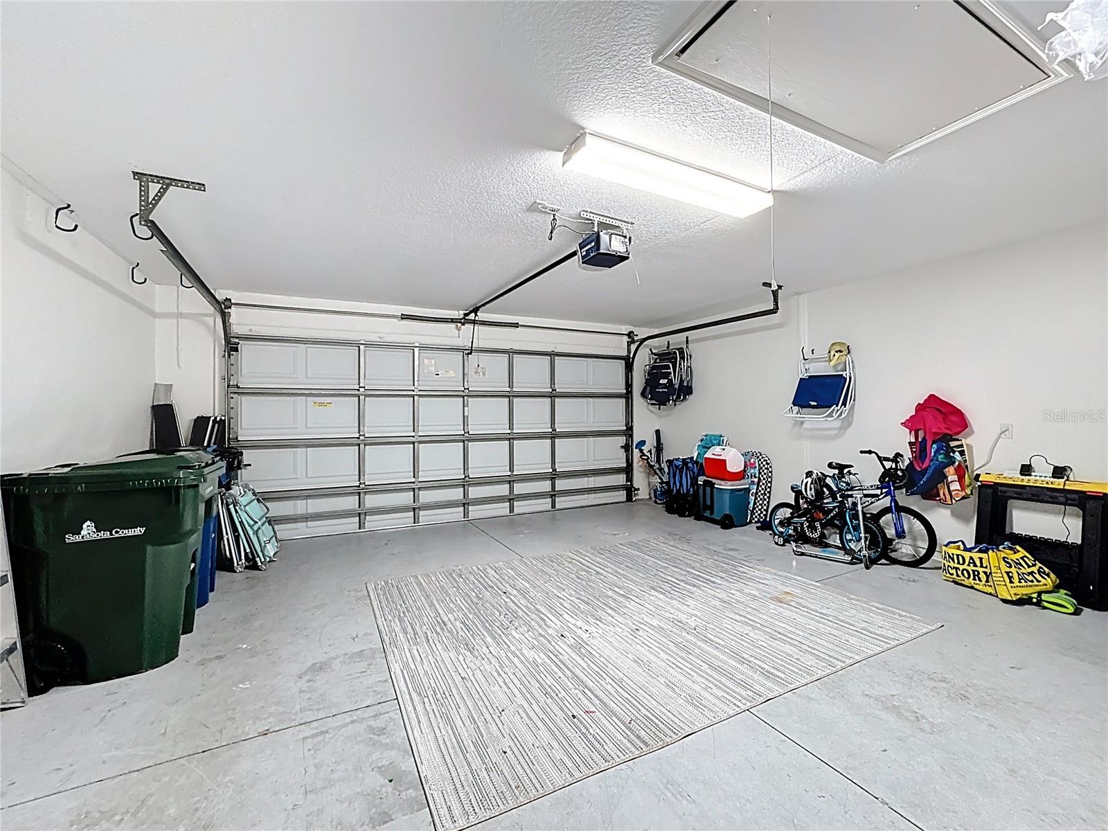 COLONY GROVES - Residential