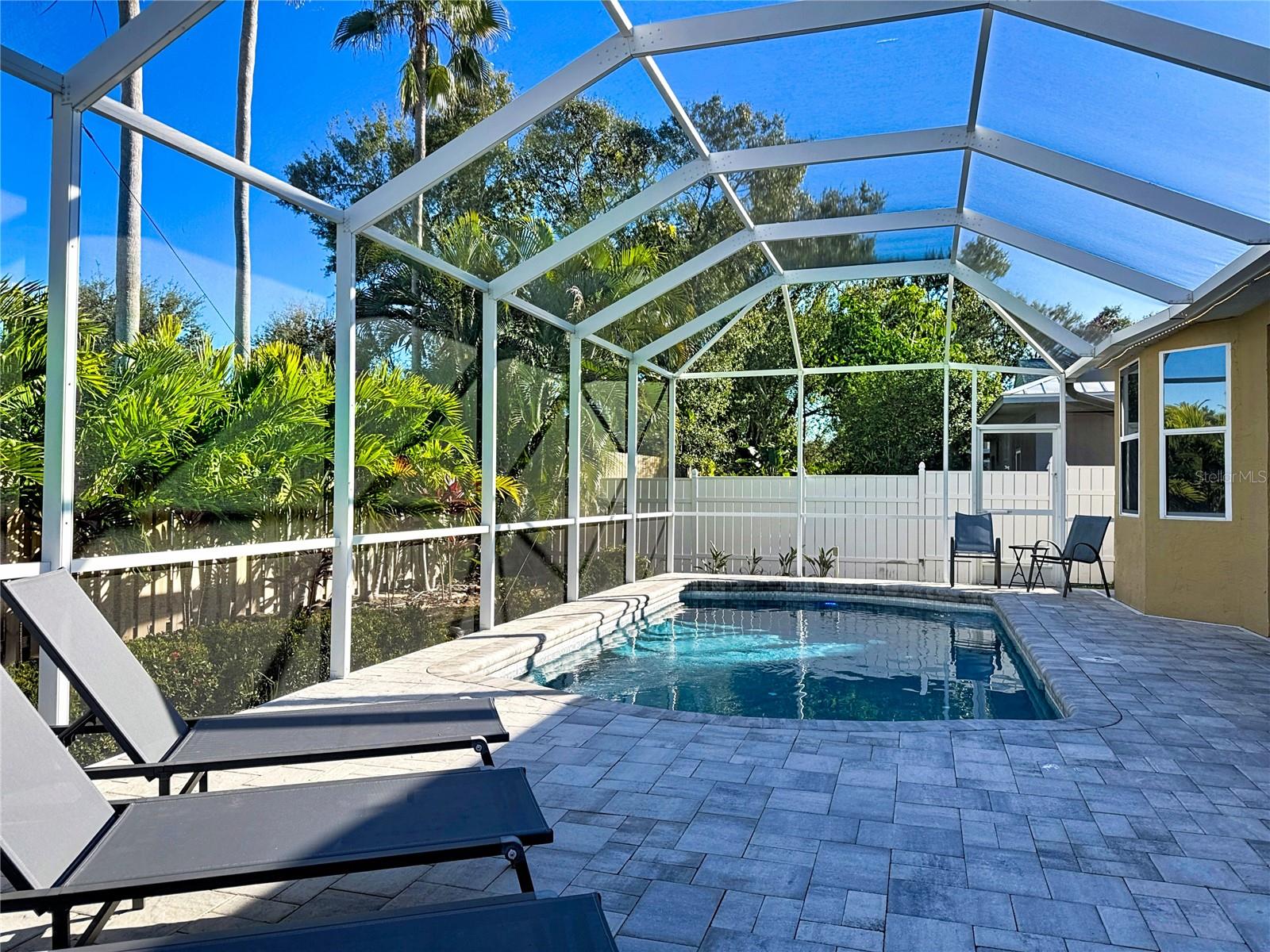 COLONY GROVES - Residential