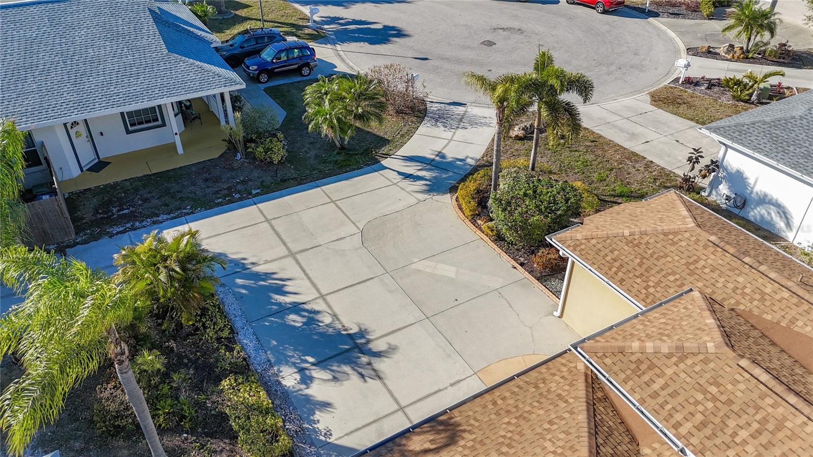 COLONY GROVES - Residential