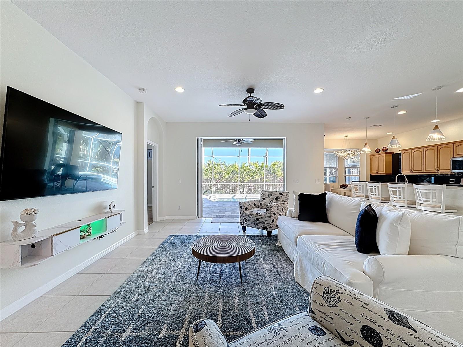 COLONY GROVES - Residential