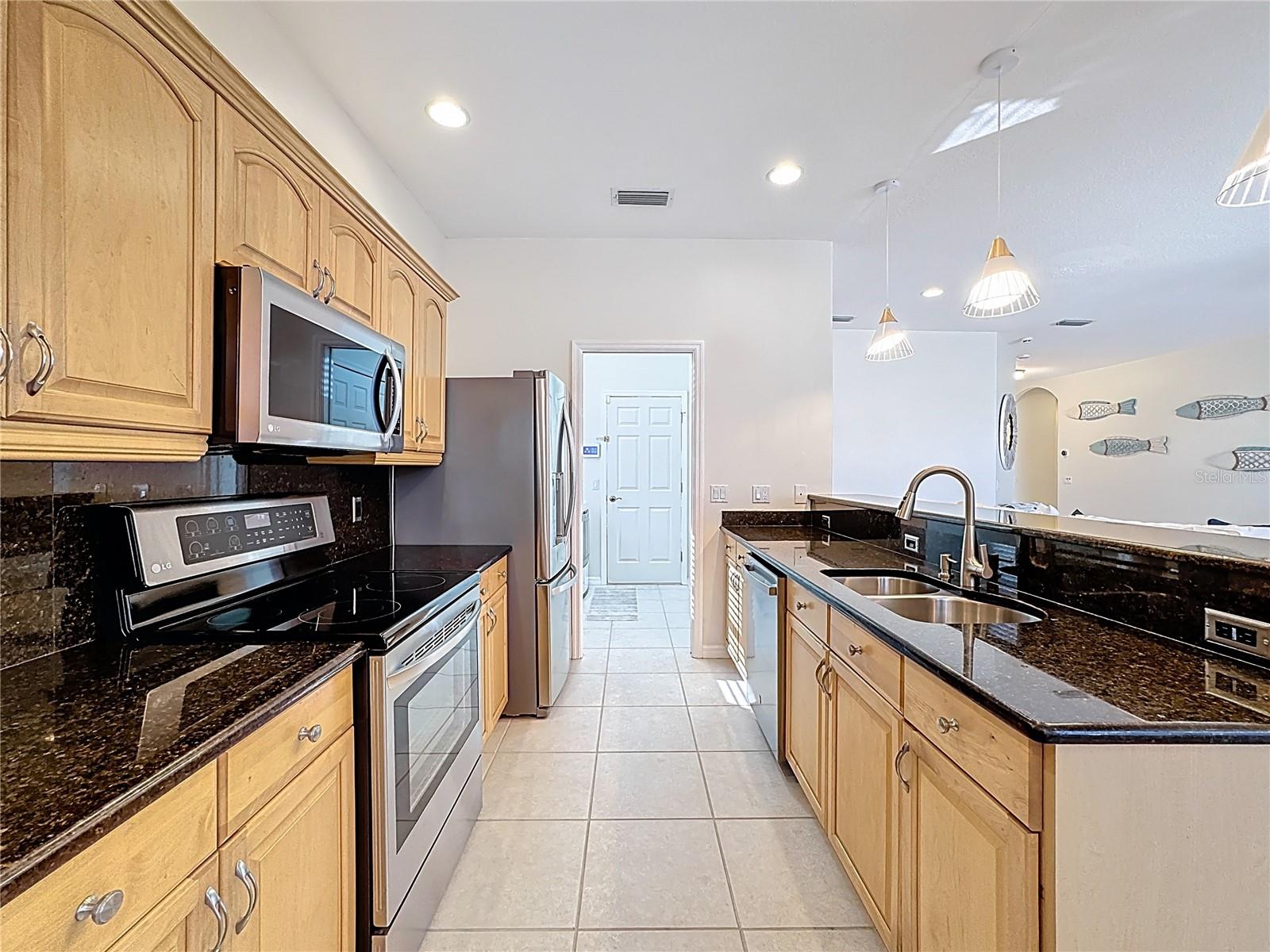 COLONY GROVES - Residential