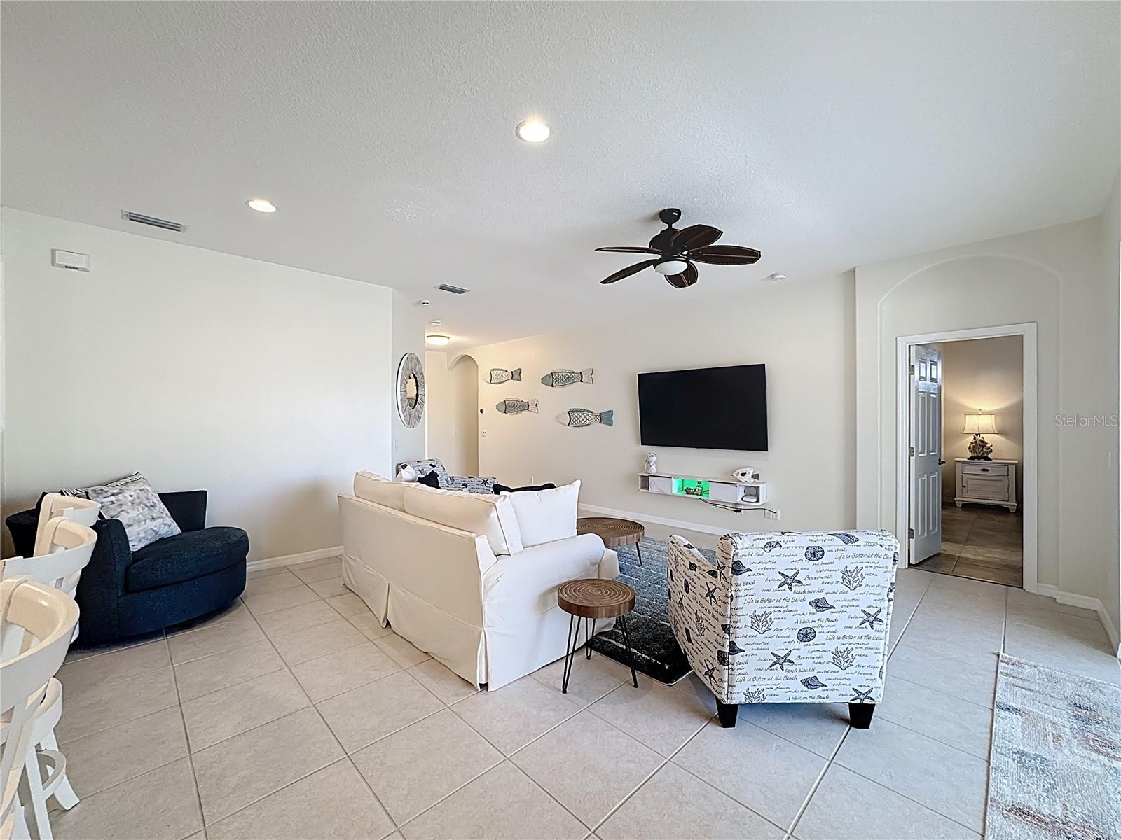 COLONY GROVES - Residential