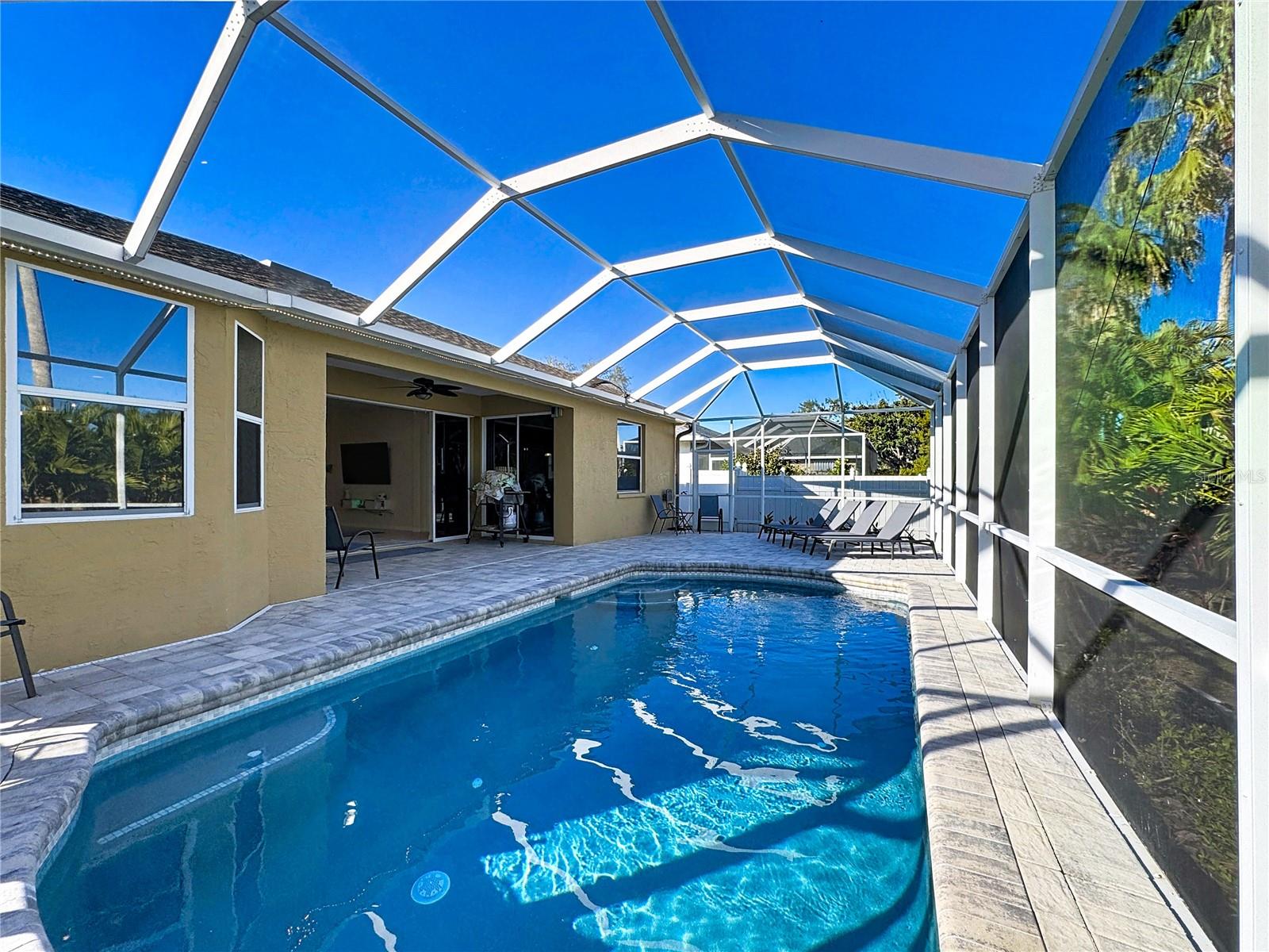 COLONY GROVES - Residential