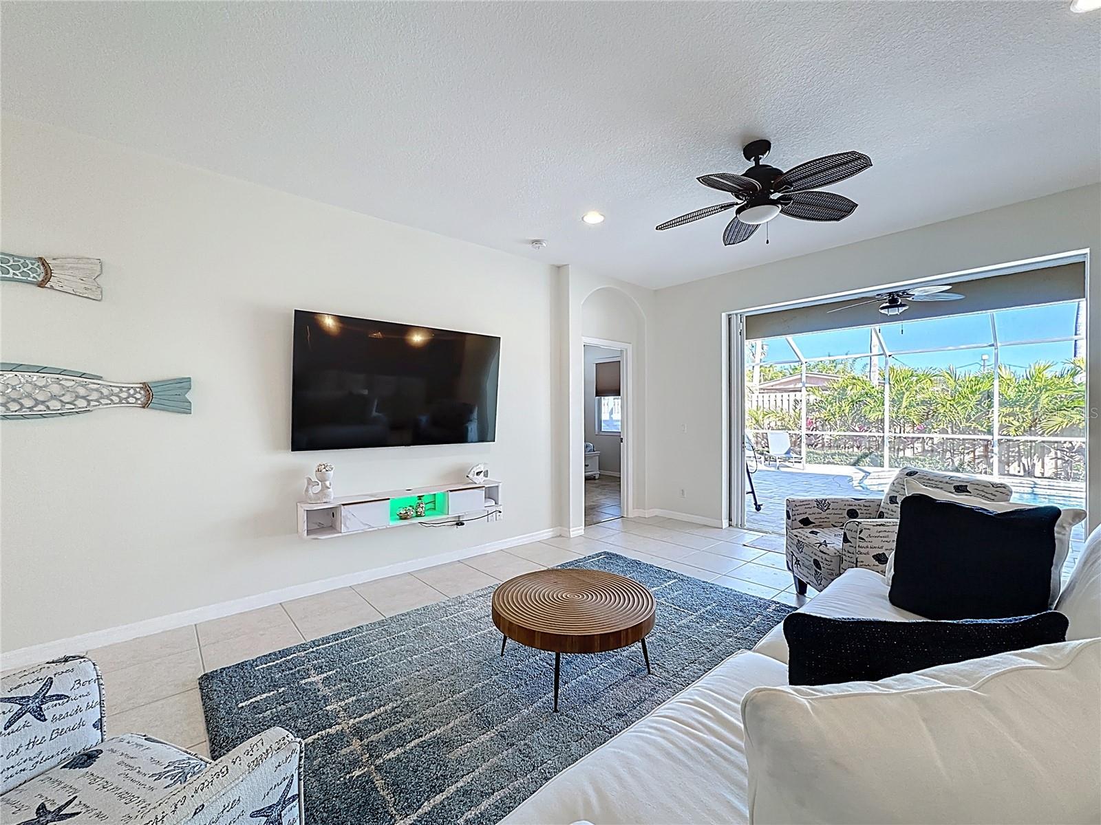 COLONY GROVES - Residential