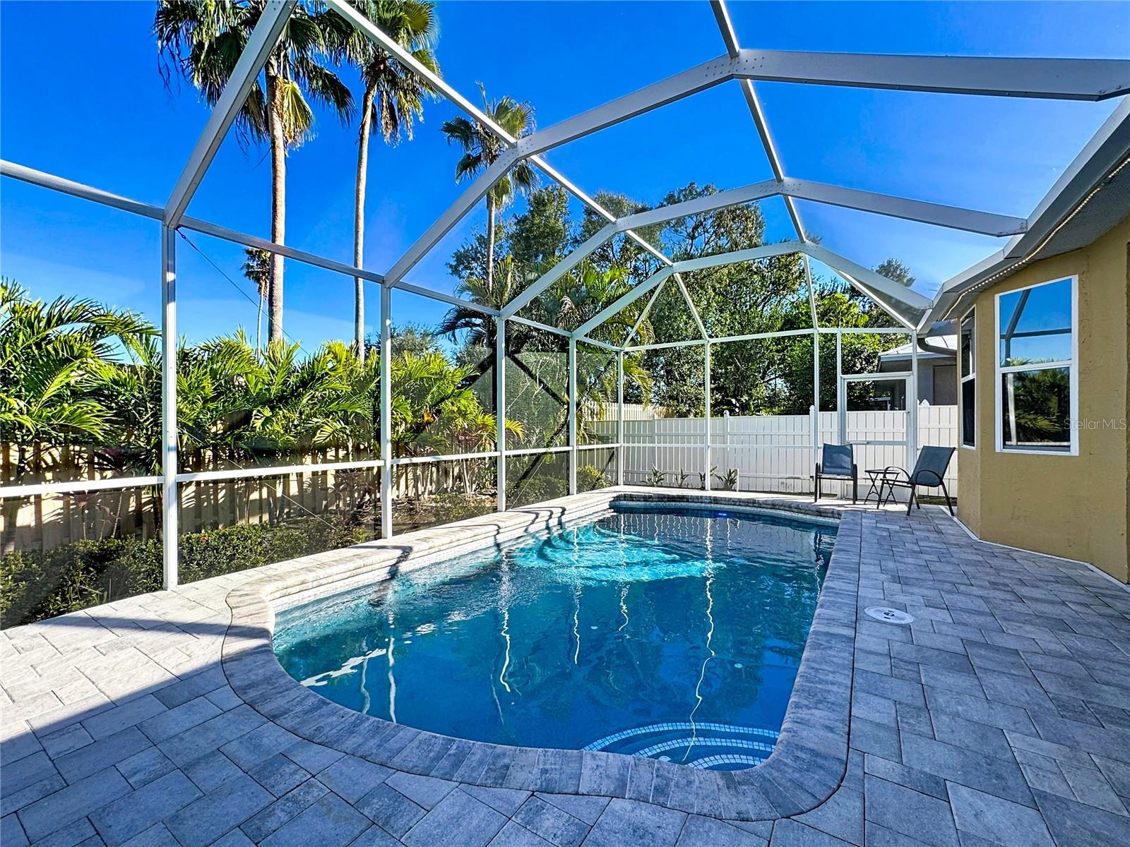 COLONY GROVES - Residential