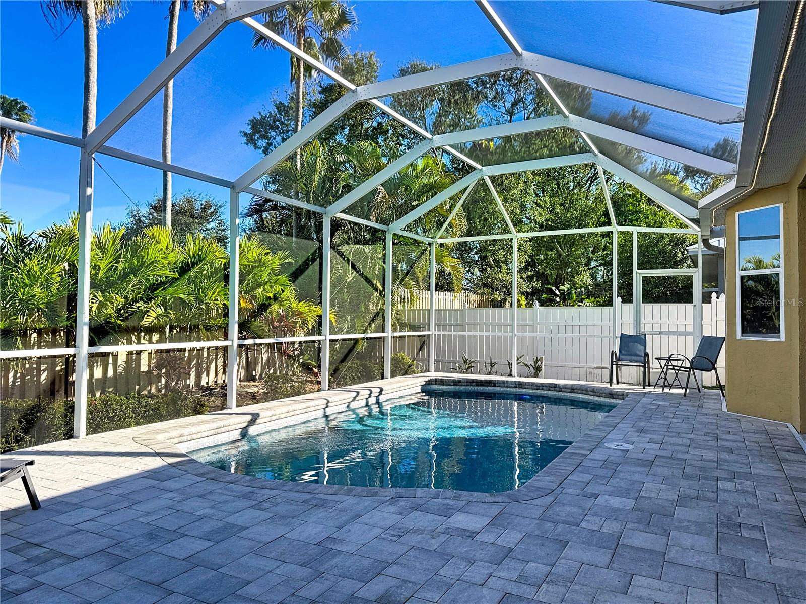 COLONY GROVES - Residential