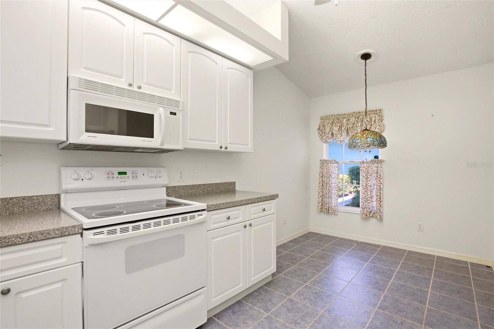 CLUB VILLAS II AT PALM-AIRE PH IX - Residential