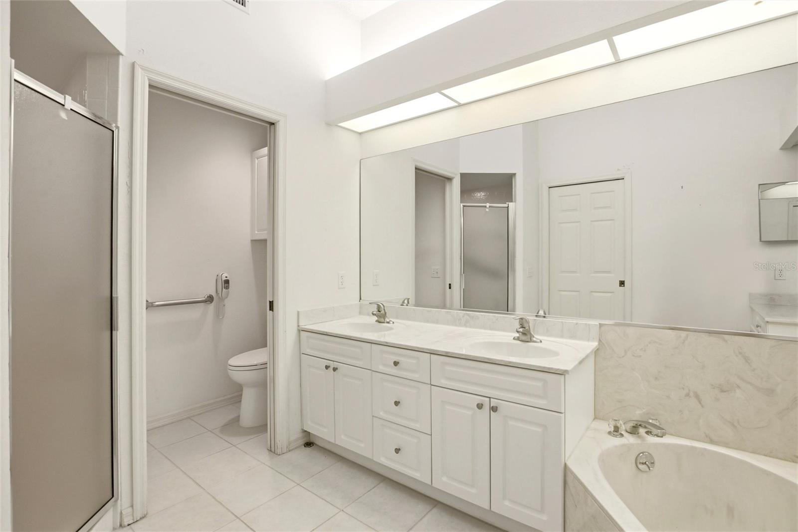 CLUB VILLAS II AT PALM-AIRE PH IX - Residential
