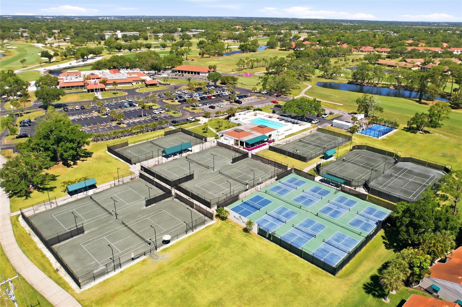 CLUB VILLAS II AT PALM-AIRE PH IX - Residential