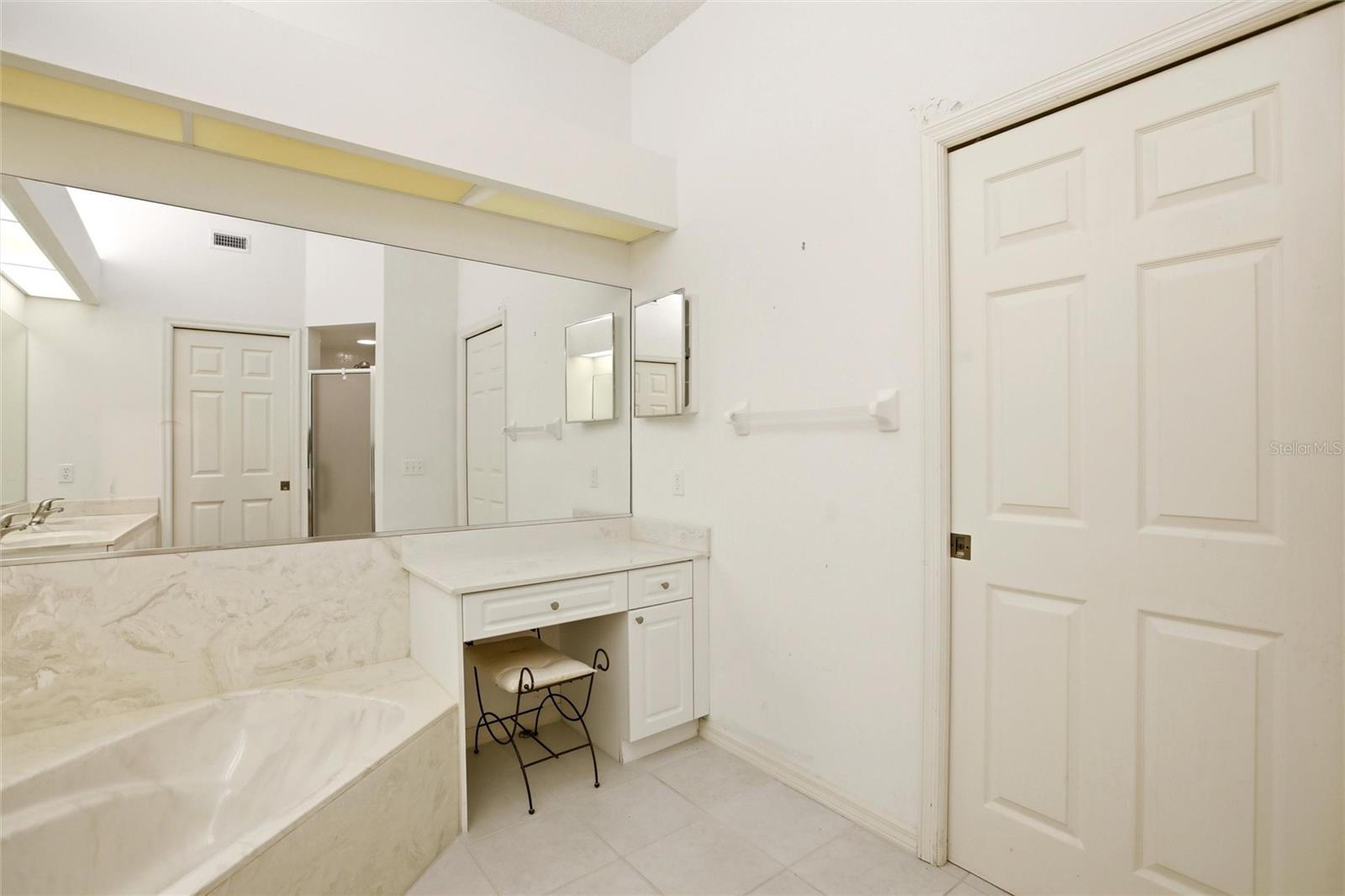CLUB VILLAS II AT PALM-AIRE PH IX - Residential