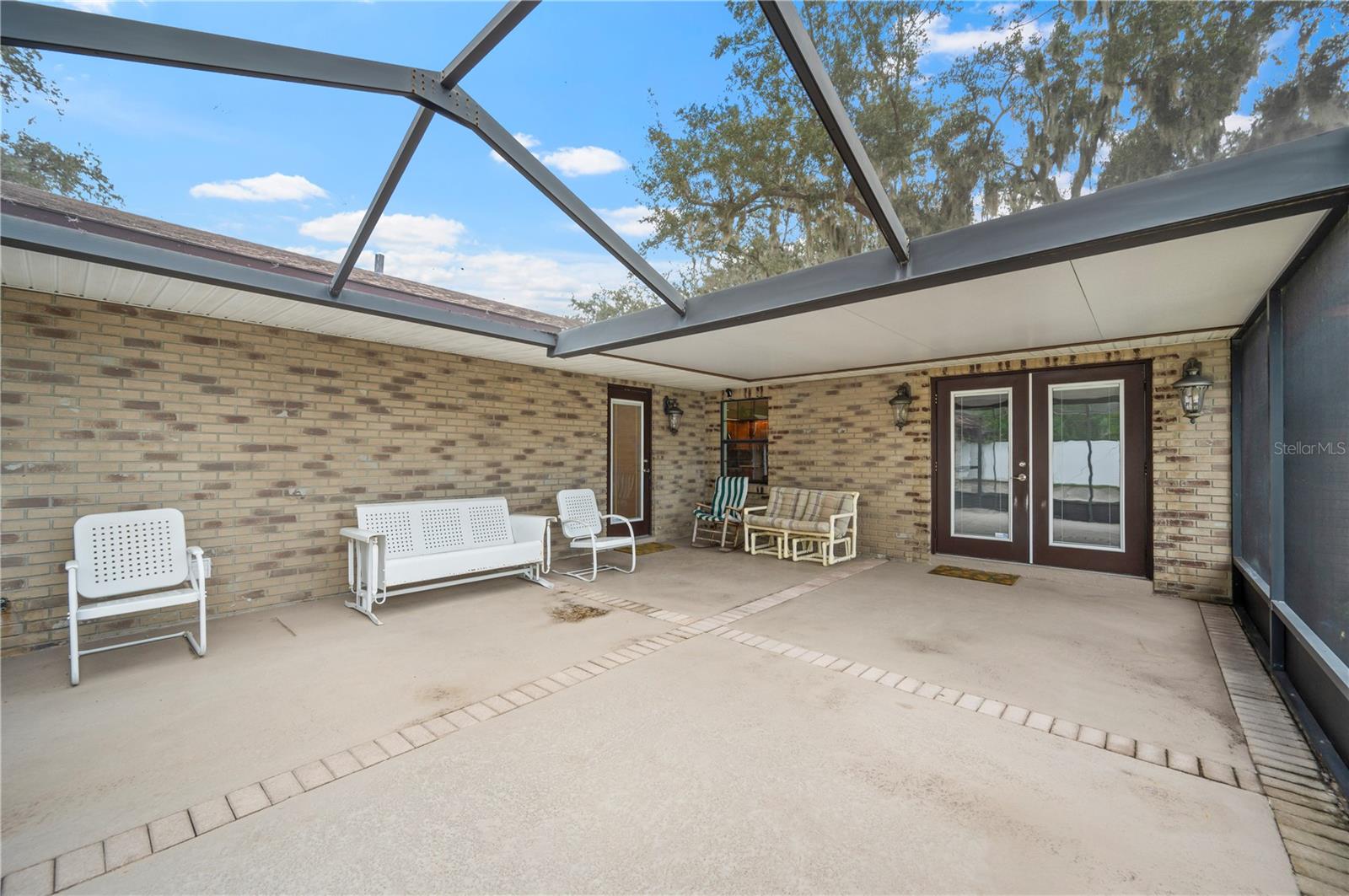 WHISTLER WOODS - Residential