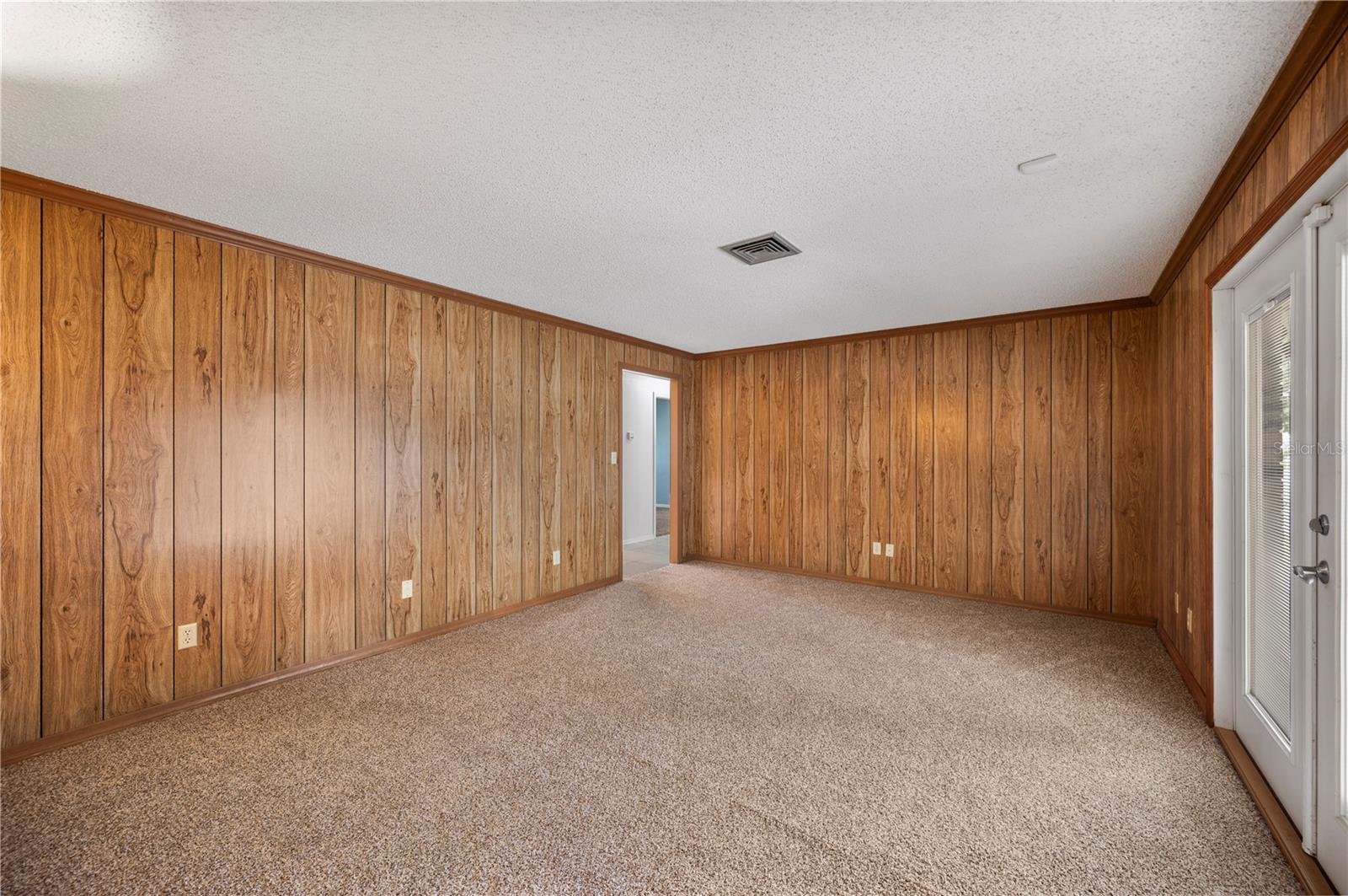 WHISTLER WOODS - Residential