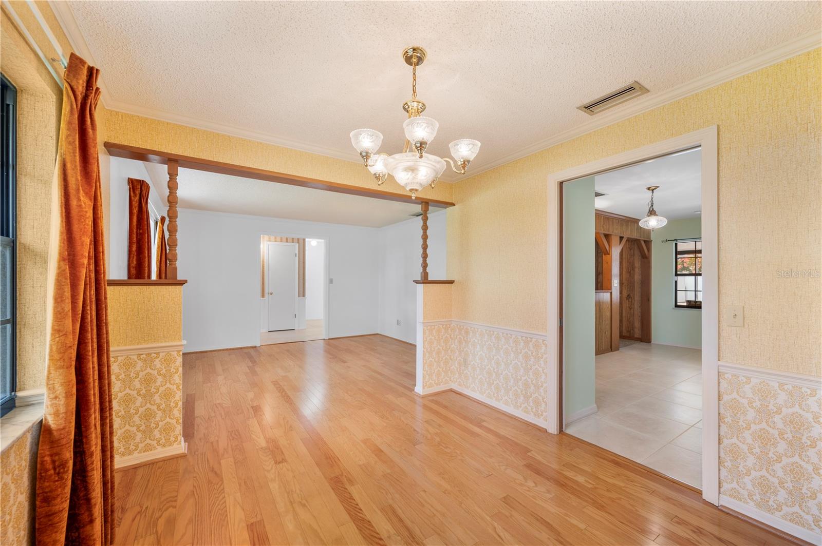 WHISTLER WOODS - Residential