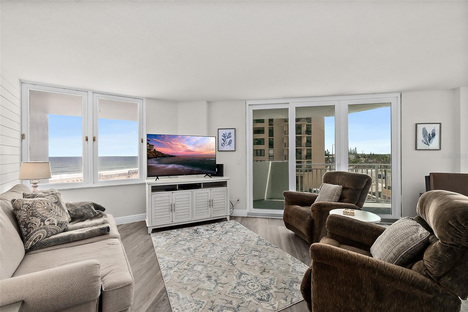 OCEANS 2 - Residential Lease