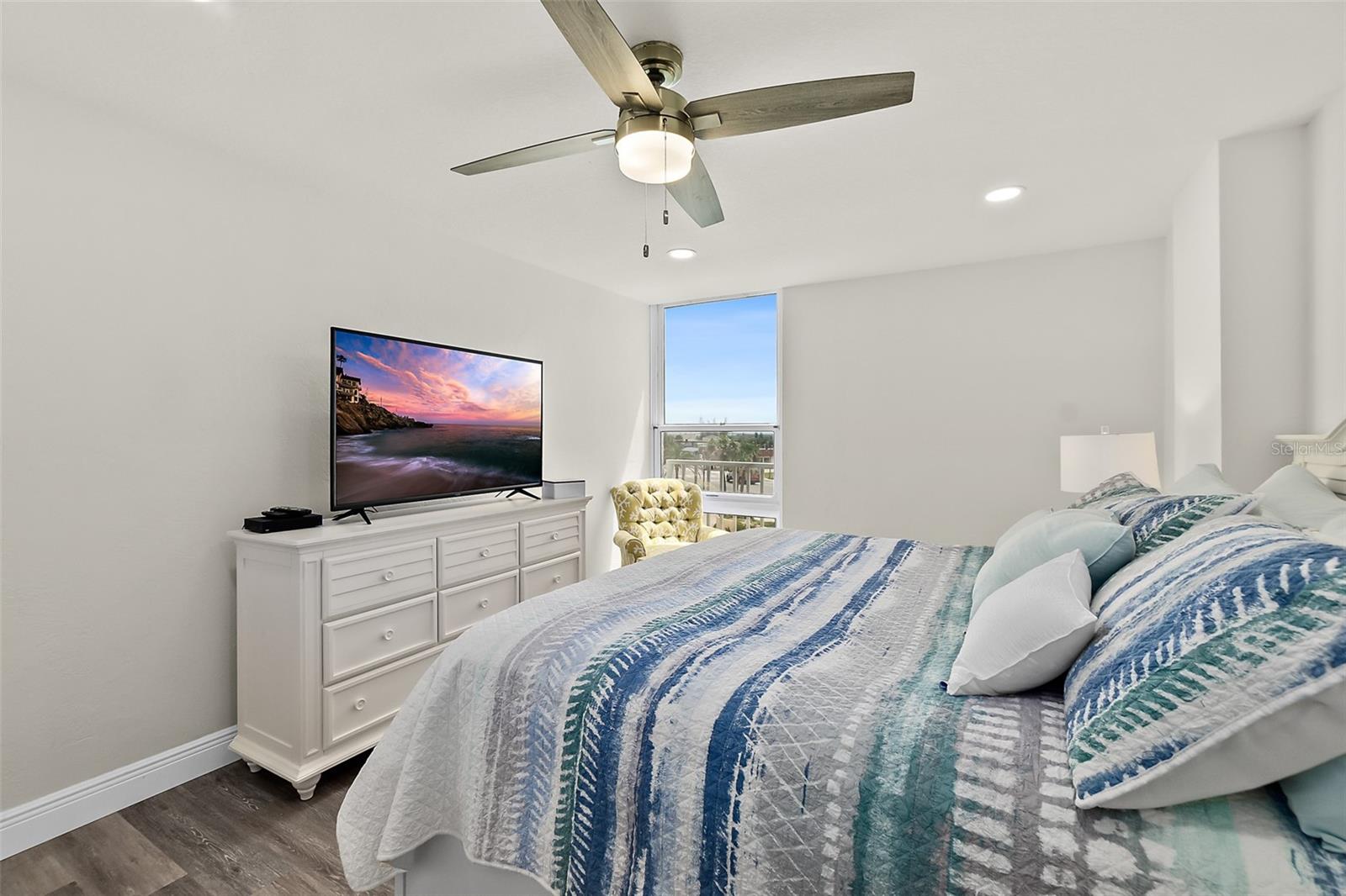 OCEANS 2 - Residential Lease