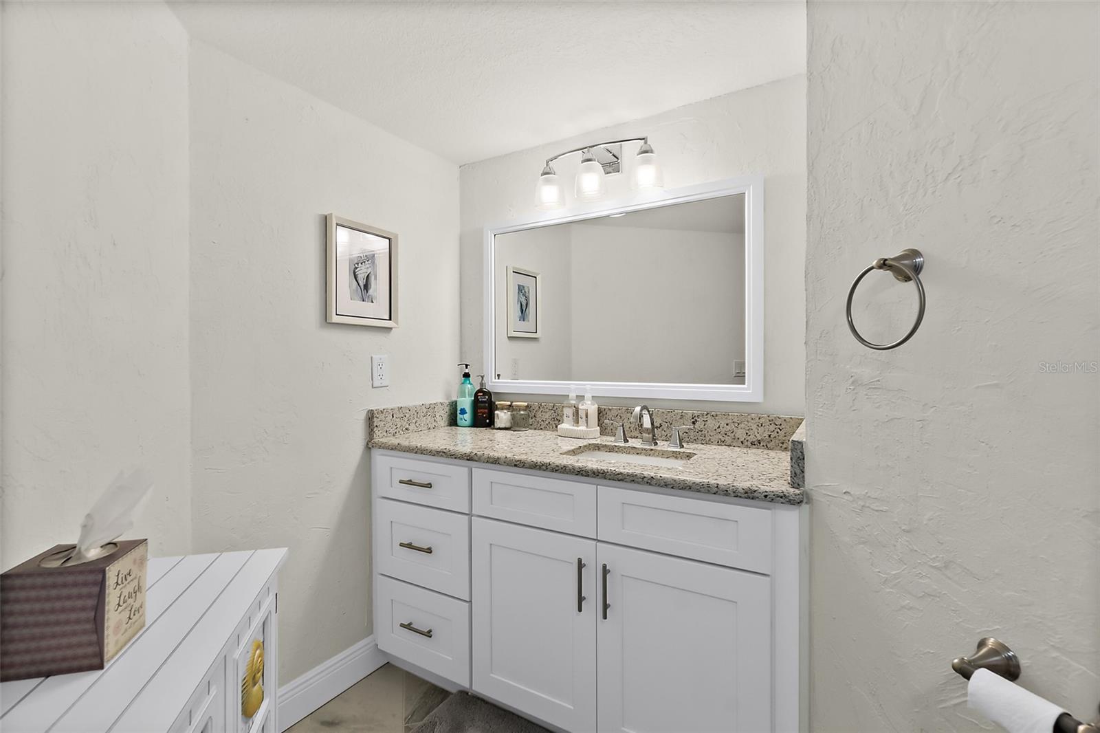 OCEANS 2 - Residential Lease