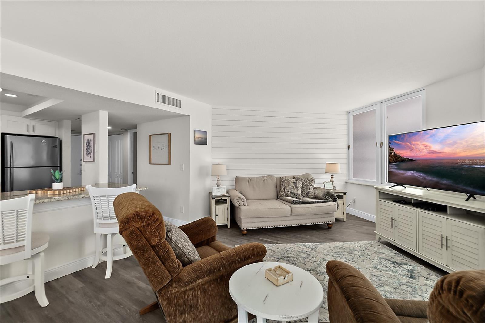 OCEANS 2 - Residential Lease