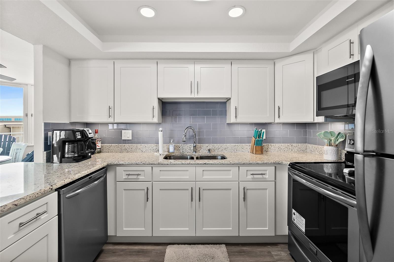 OCEANS 2 - Residential Lease