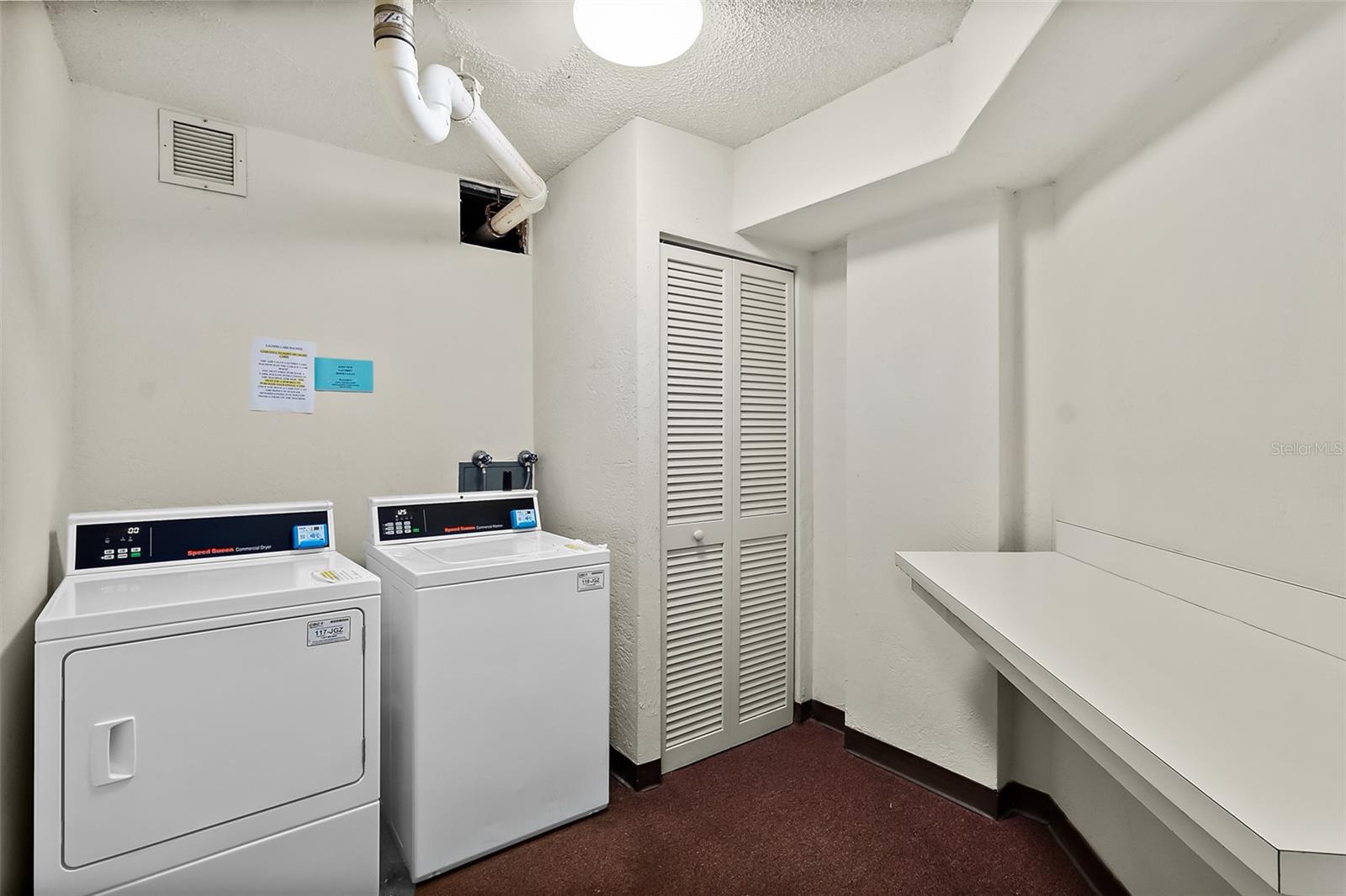 OCEANS 2 - Residential Lease