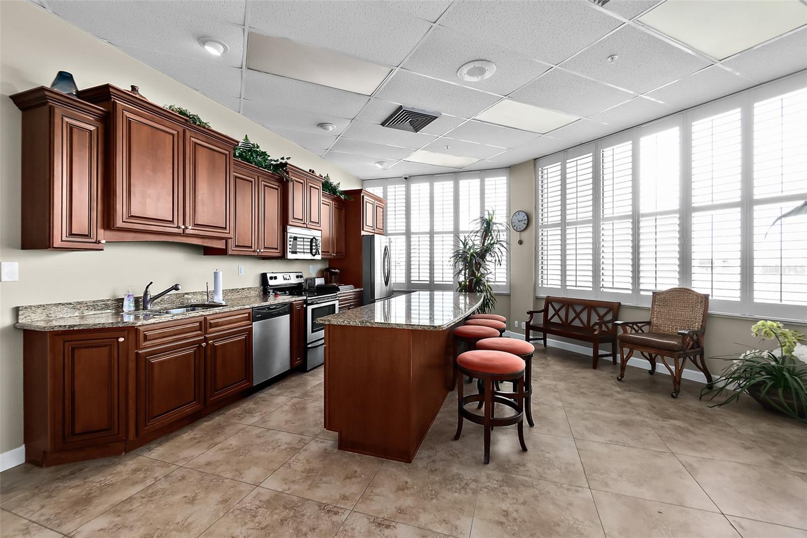 OCEANS 2 - Residential Lease