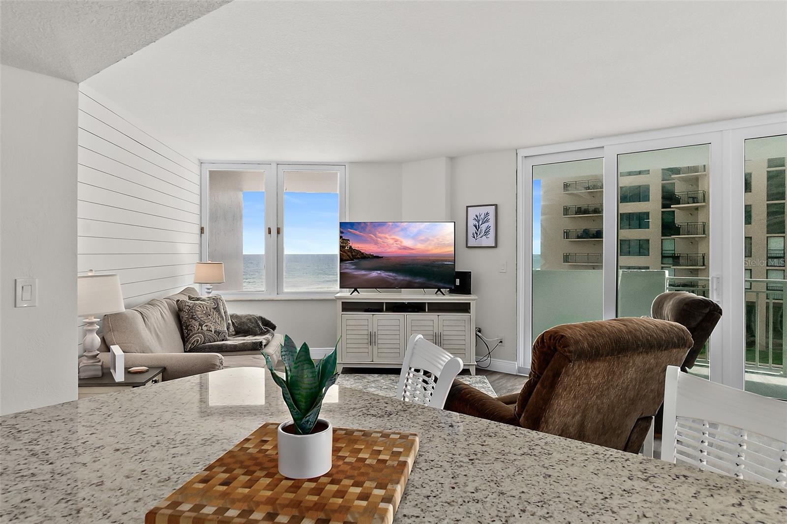 OCEANS 2 - Residential Lease