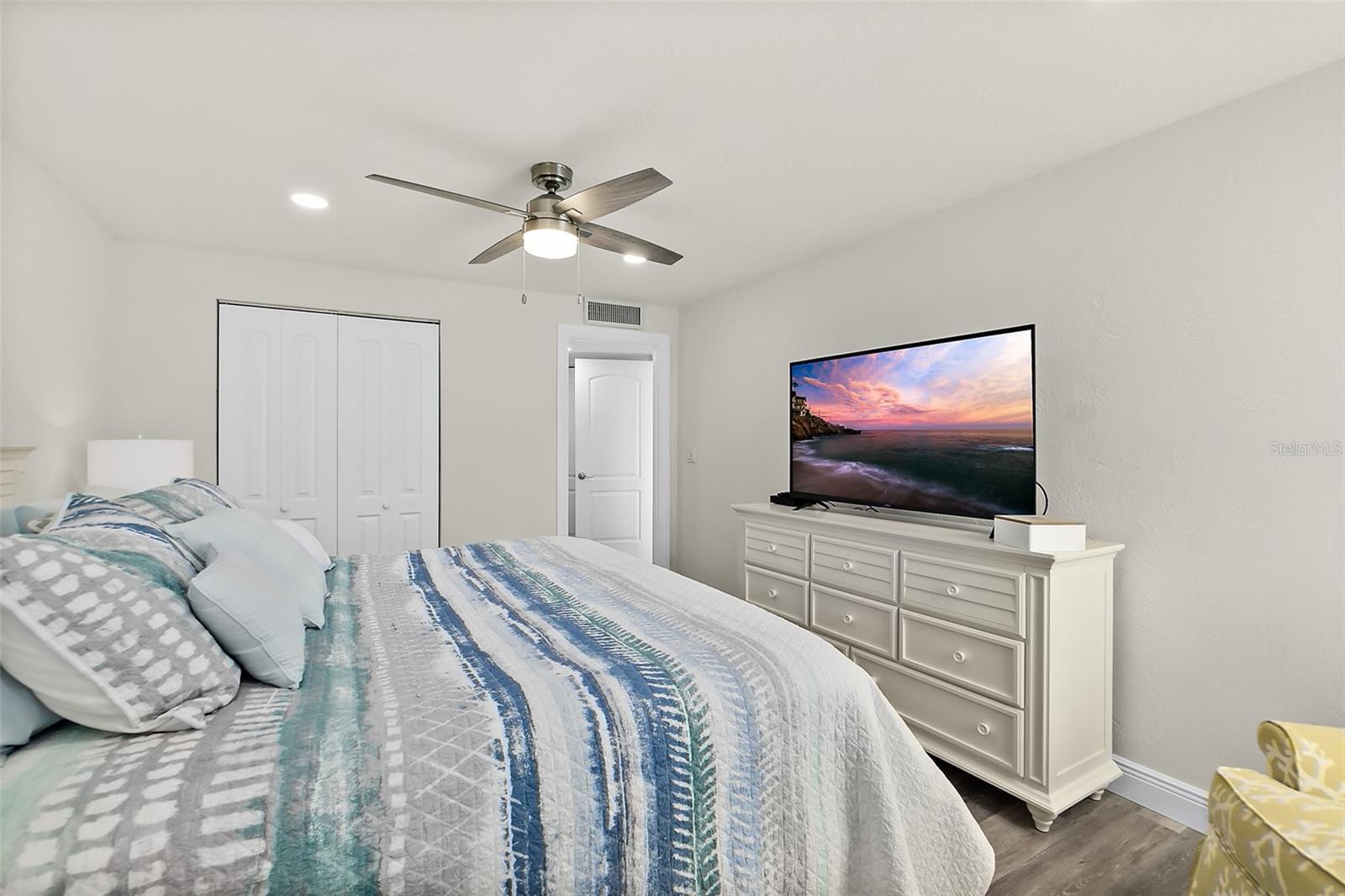 OCEANS 2 - Residential Lease