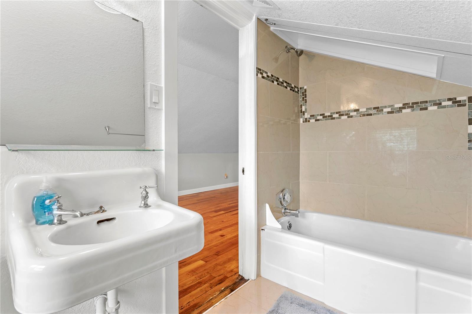 SAFFORDS ADD REV - Residential