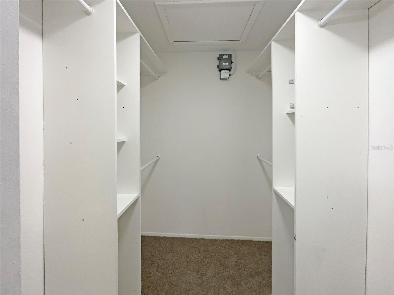 WHISPER LAKES - Residential