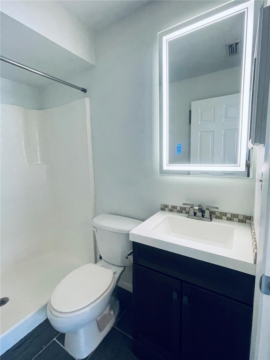 LAKESHORE CHARLOTTE COUNTY PH 03 - Residential Lease