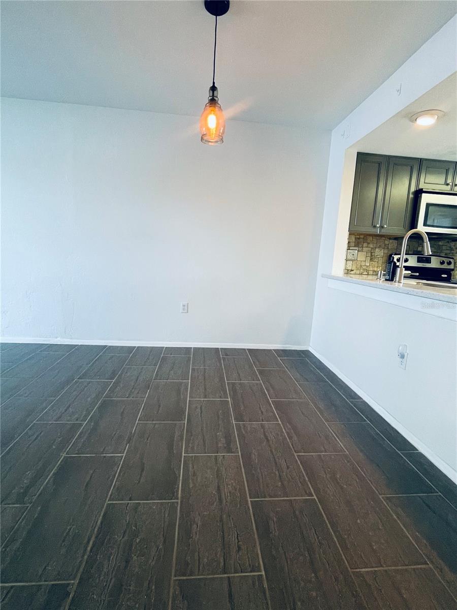 LAKESHORE CHARLOTTE COUNTY PH 03 - Residential Lease