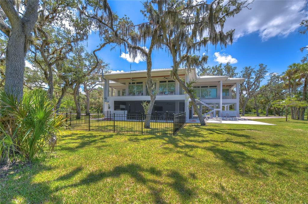 ACREAGE - Residential