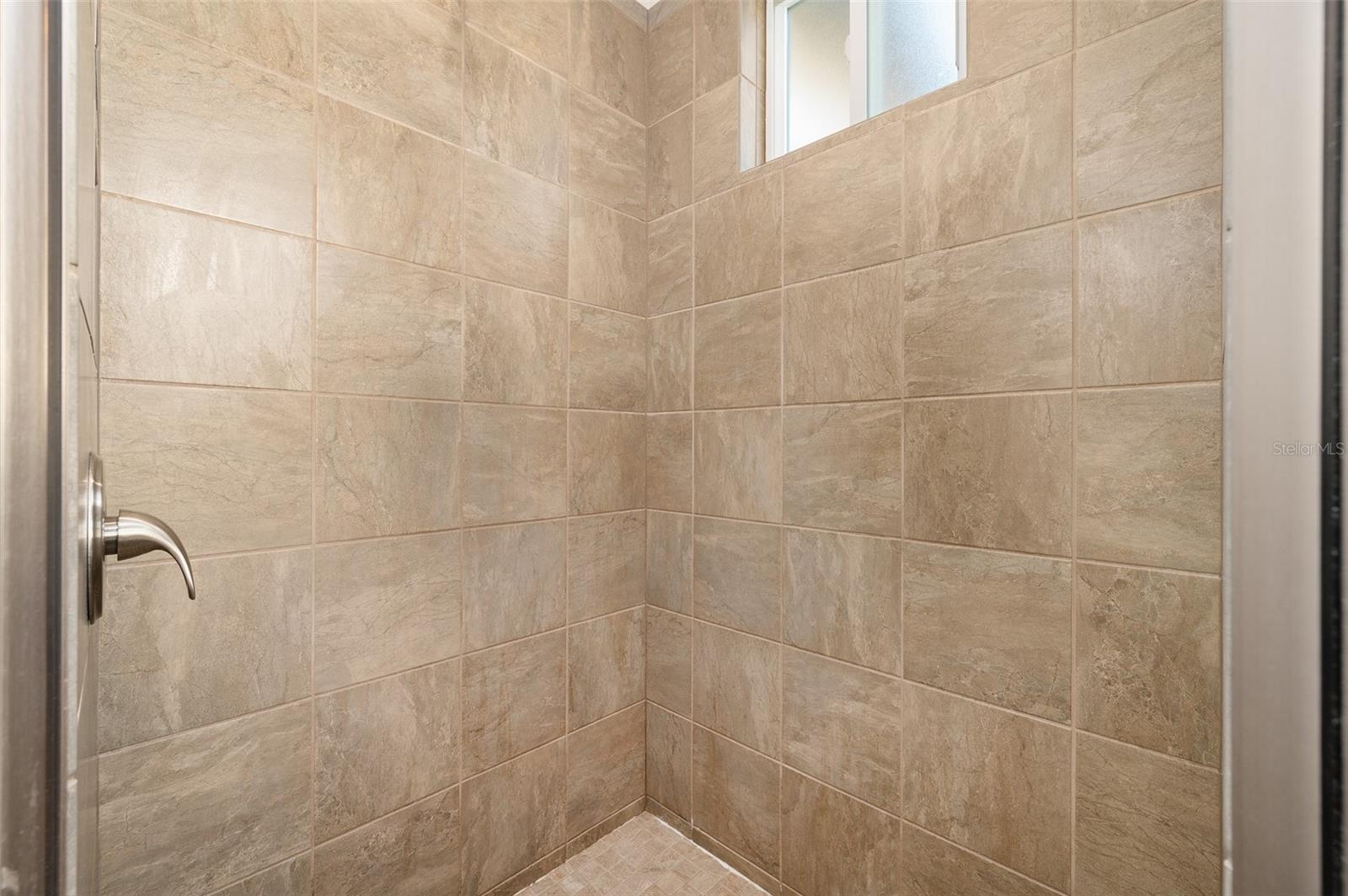 OAKMONT - Residential Lease