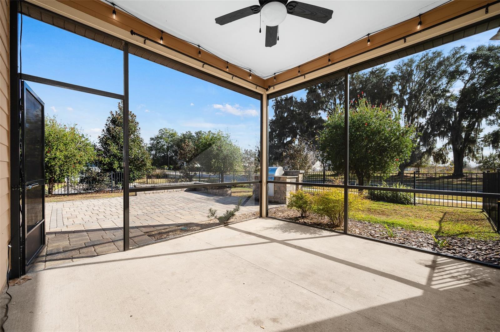 OAKMONT - Residential Lease