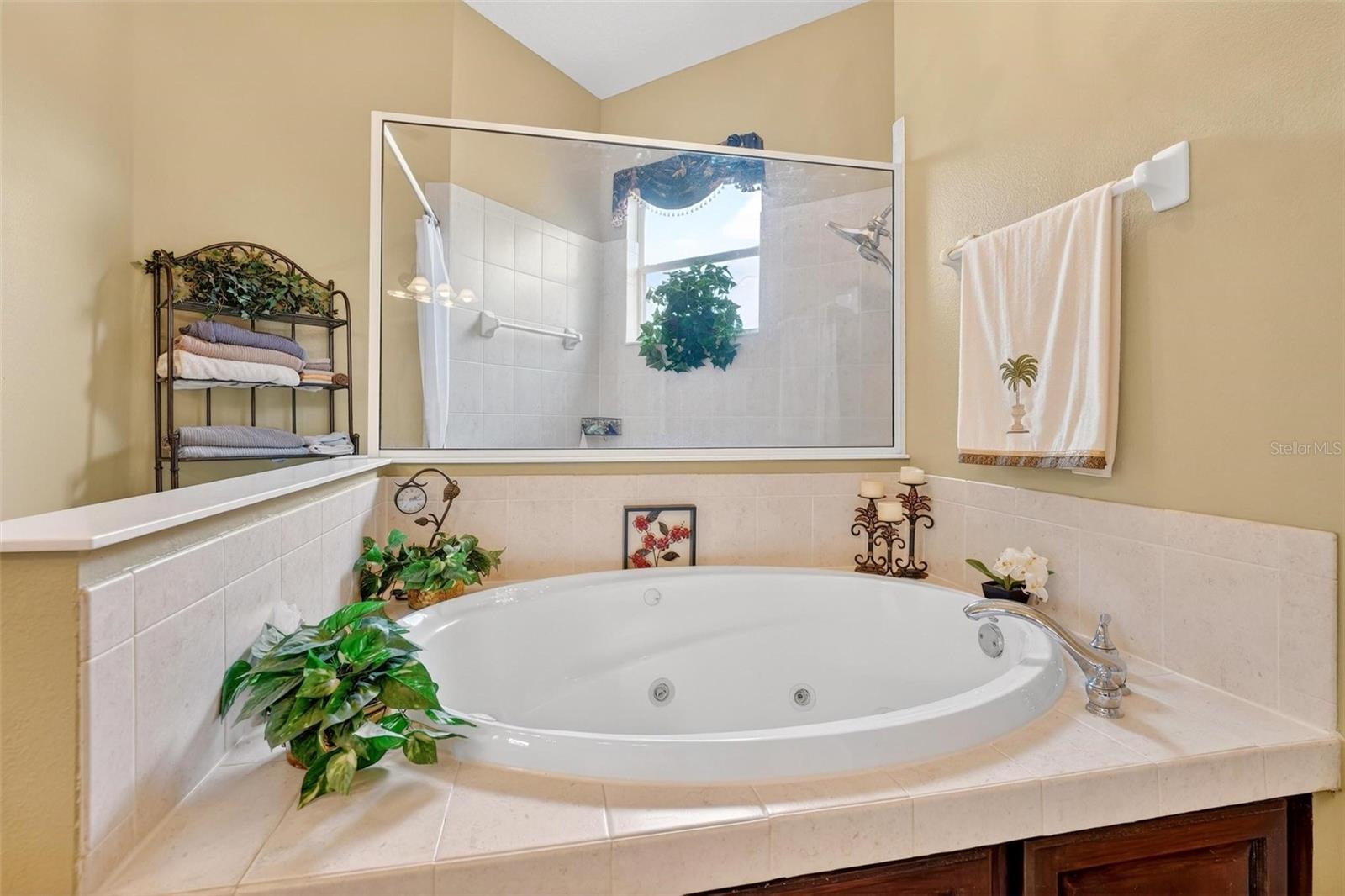 ROCK SPGS RDG PH V-A - Residential