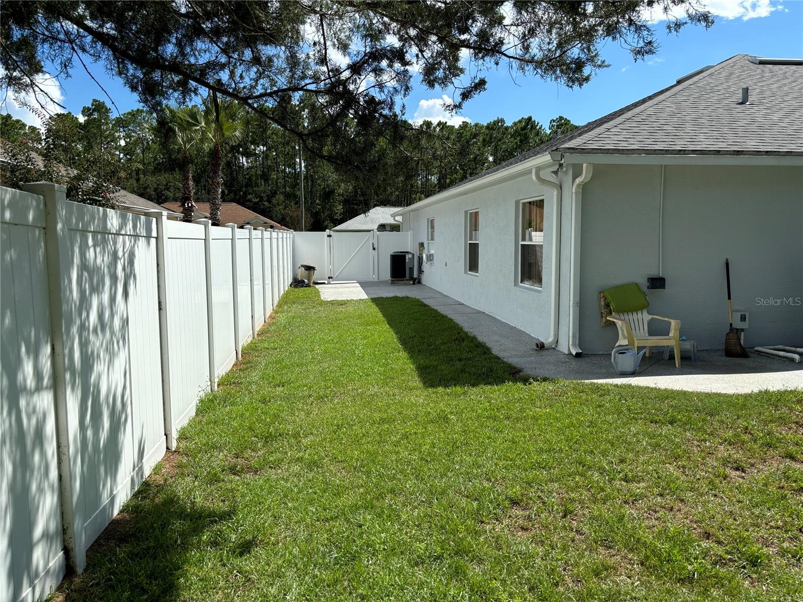 PALM COAST/EASTHAMPTON SEC 34 - Residential Lease