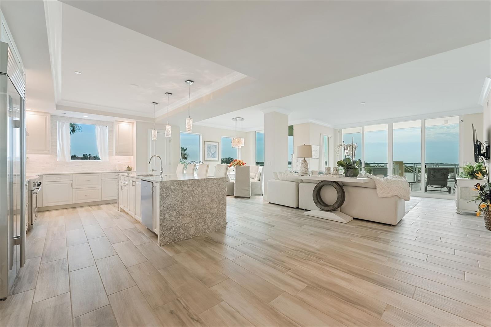 SUNSET POINTE AT COLLANY KEY III CONDO - Residential