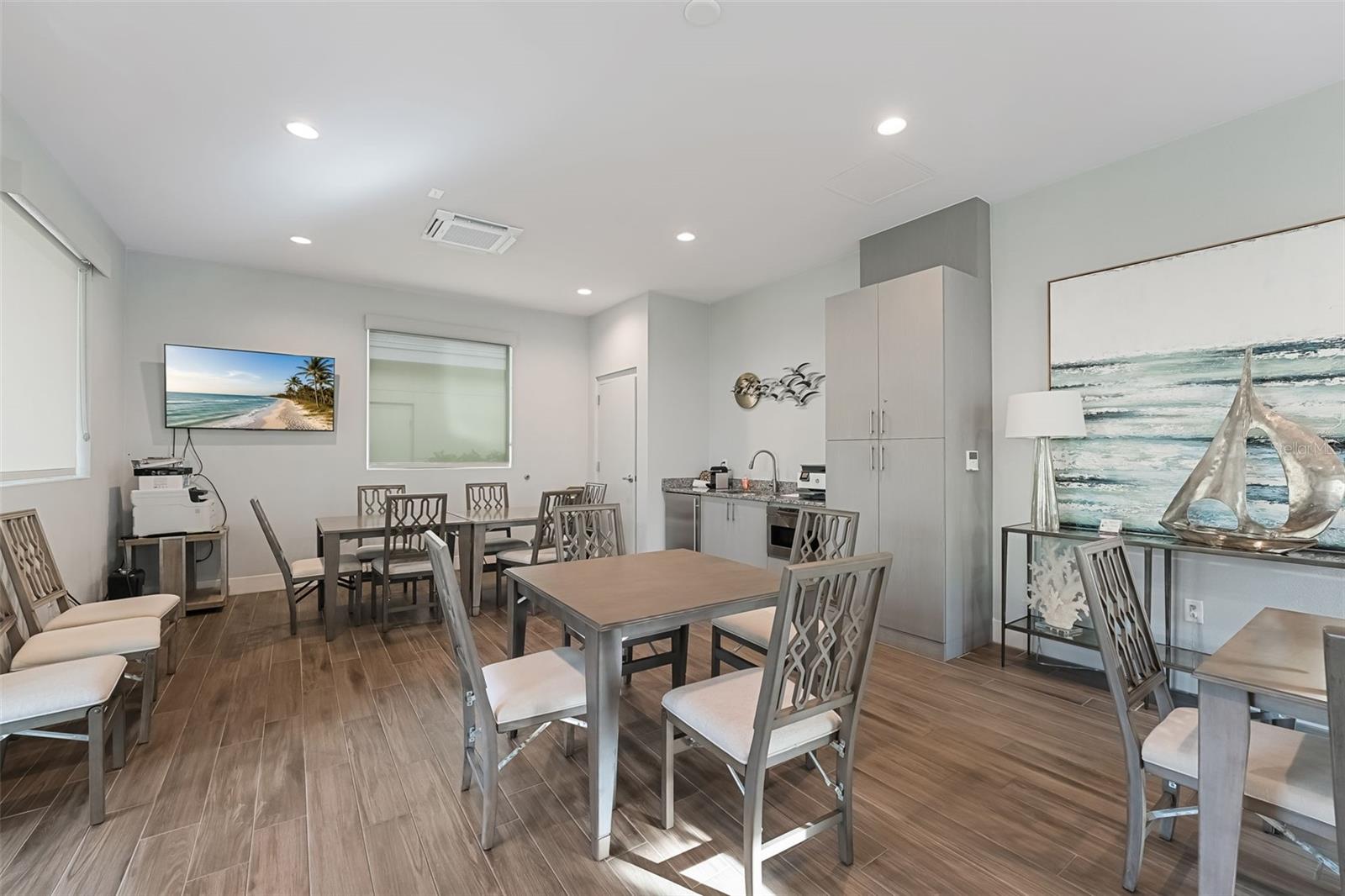 SUNSET POINTE AT COLLANY KEY III CONDO - Residential