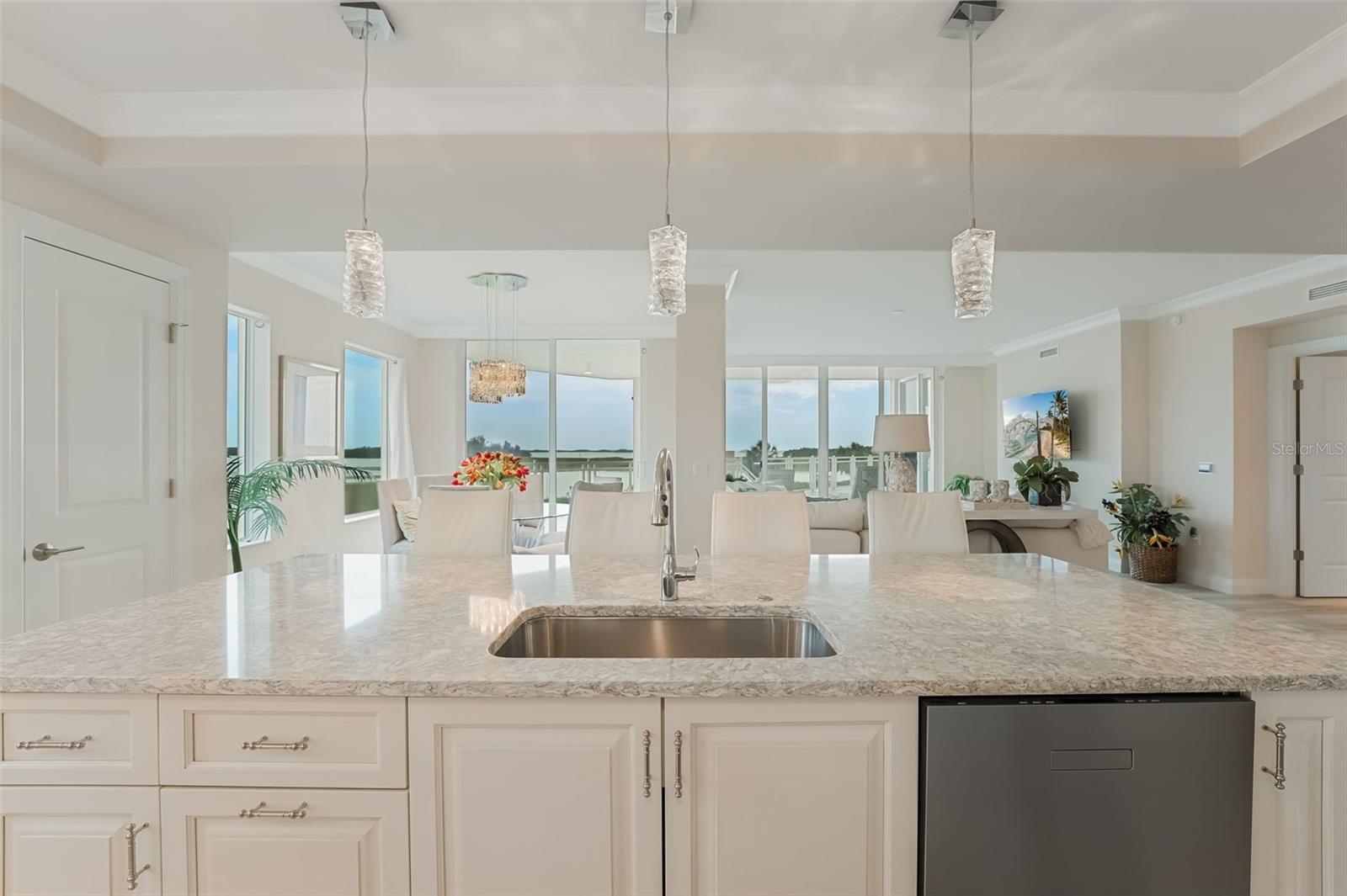 SUNSET POINTE AT COLLANY KEY III CONDO - Residential