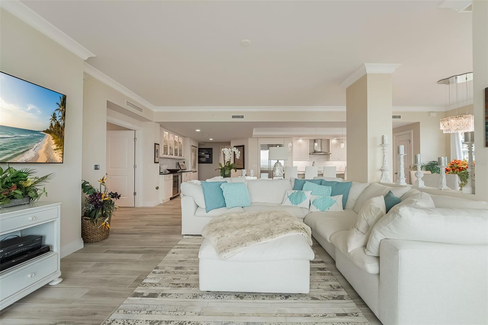 SUNSET POINTE AT COLLANY KEY III CONDO - Residential
