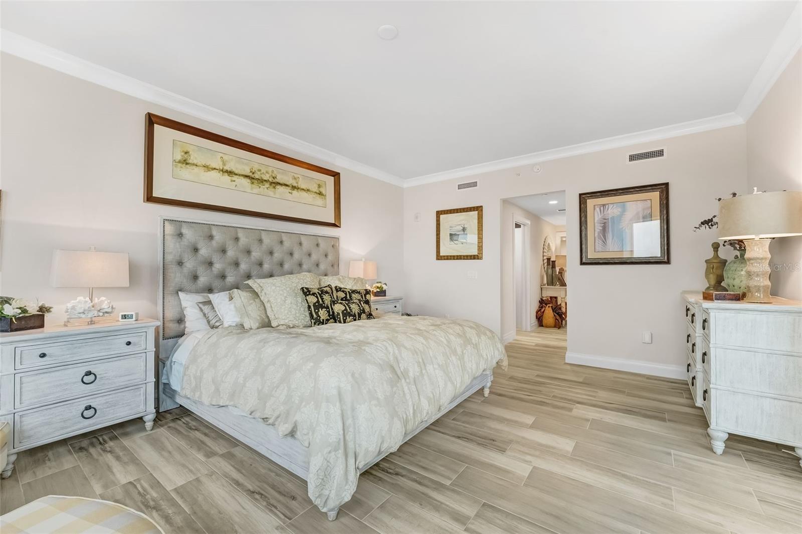 SUNSET POINTE AT COLLANY KEY III CONDO - Residential