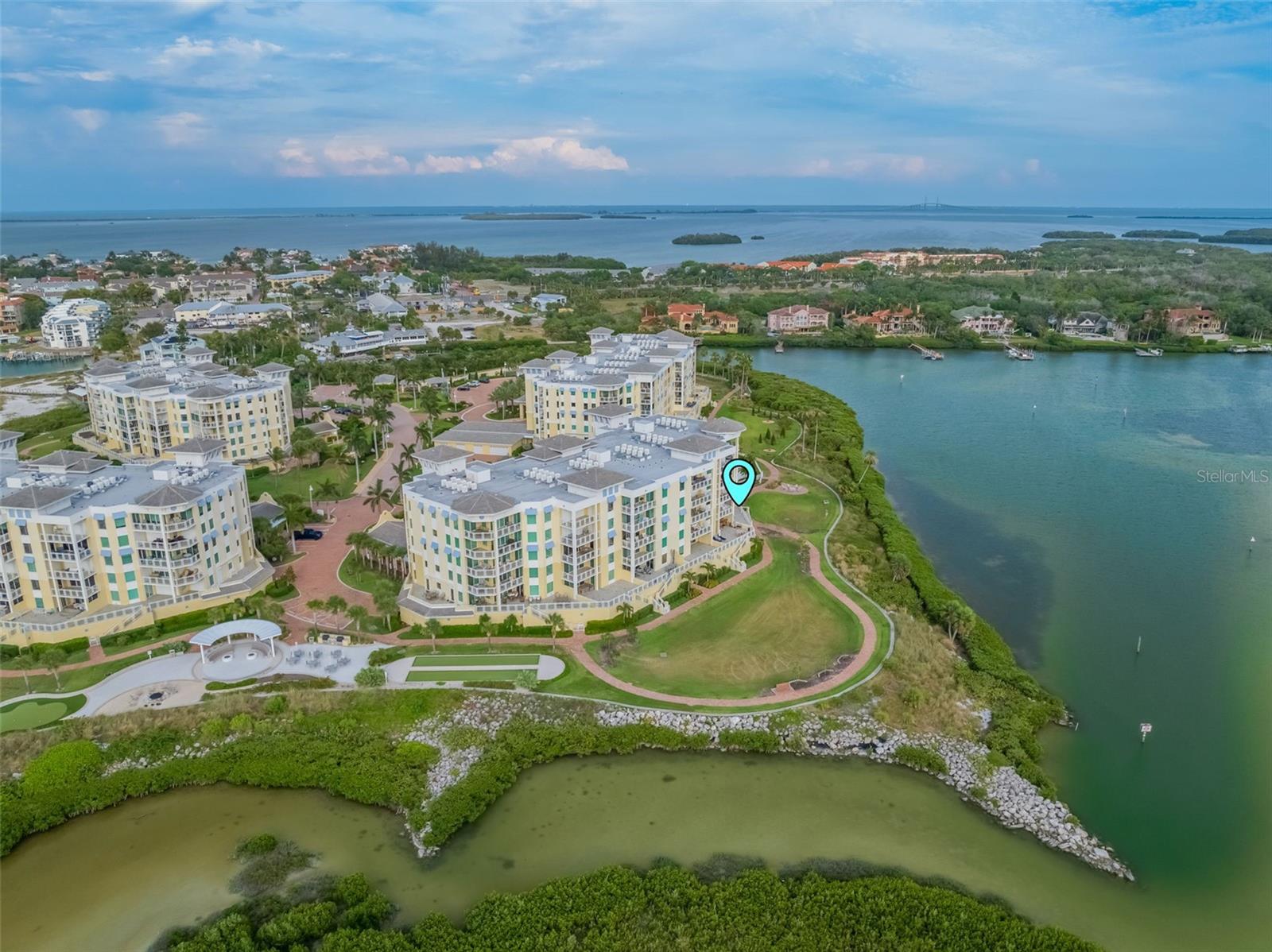 SUNSET POINTE AT COLLANY KEY III CONDO - Residential