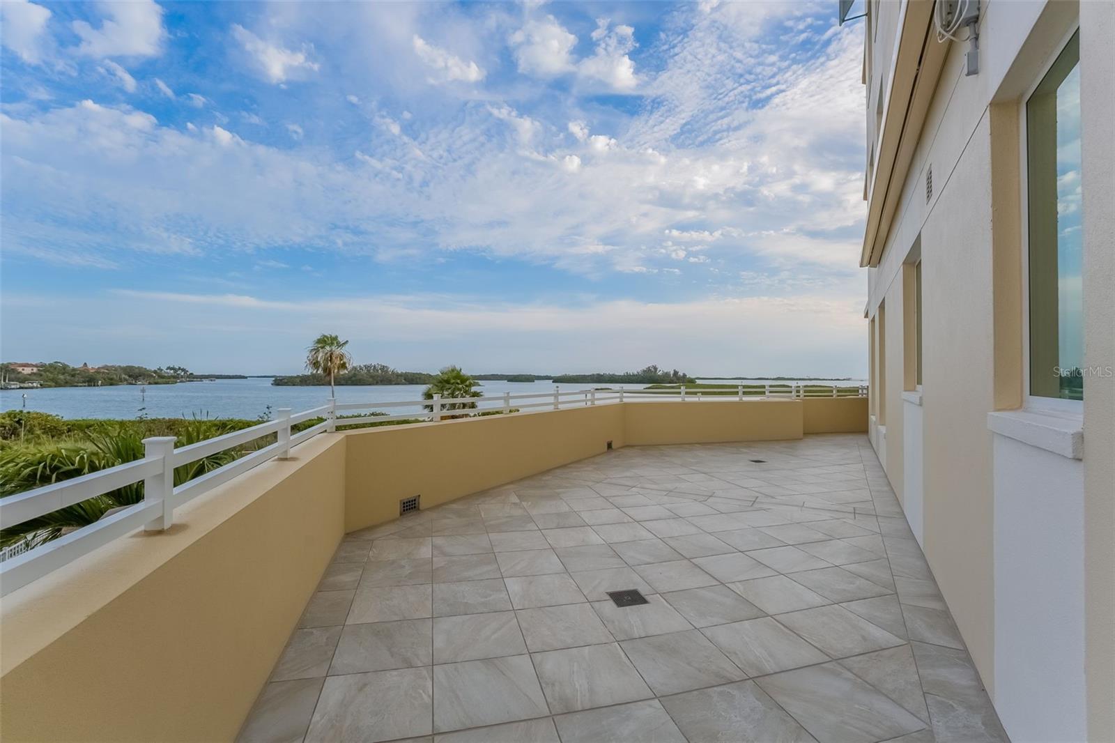 SUNSET POINTE AT COLLANY KEY III CONDO - Residential