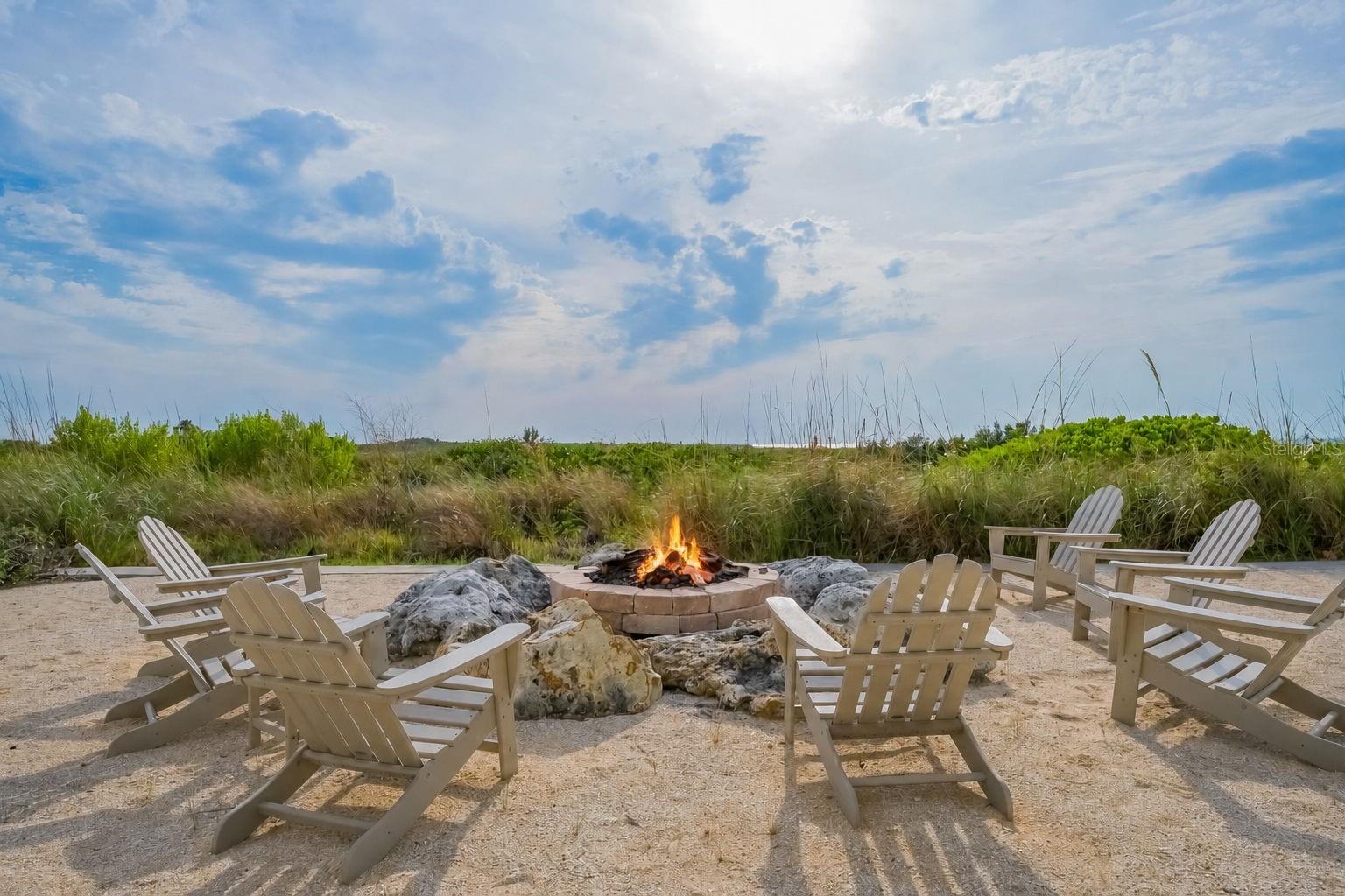 SUNSET POINTE AT COLLANY KEY III CONDO - Residential