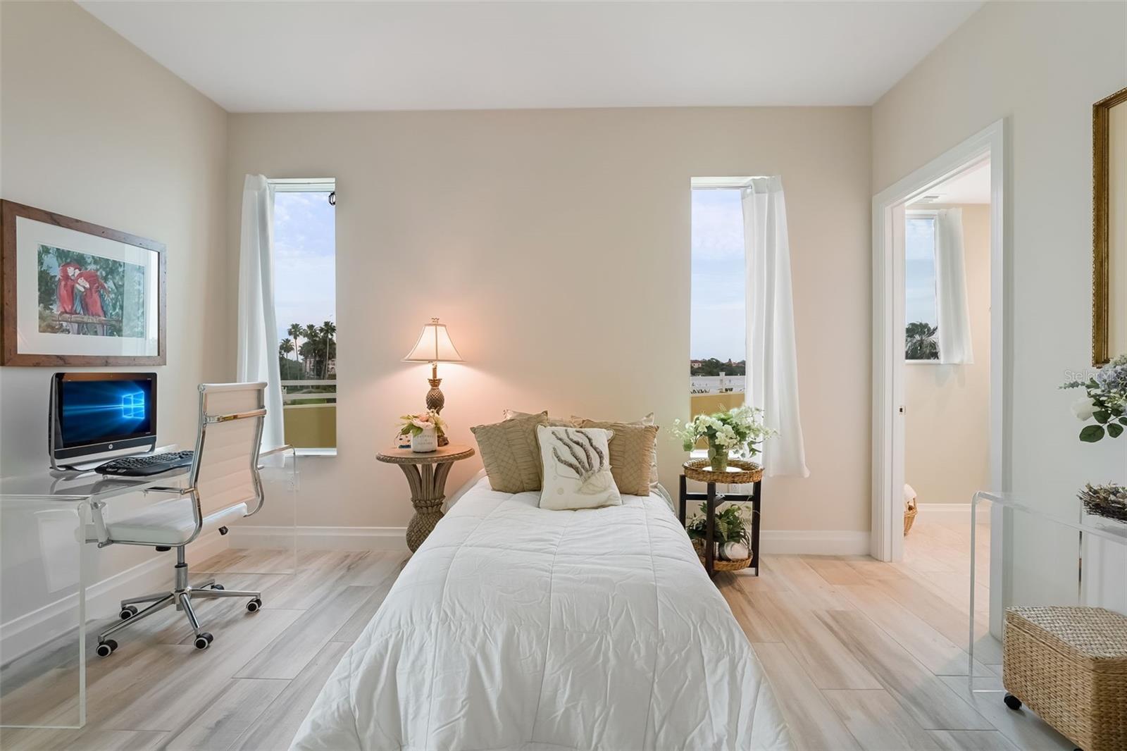 SUNSET POINTE AT COLLANY KEY III CONDO - Residential