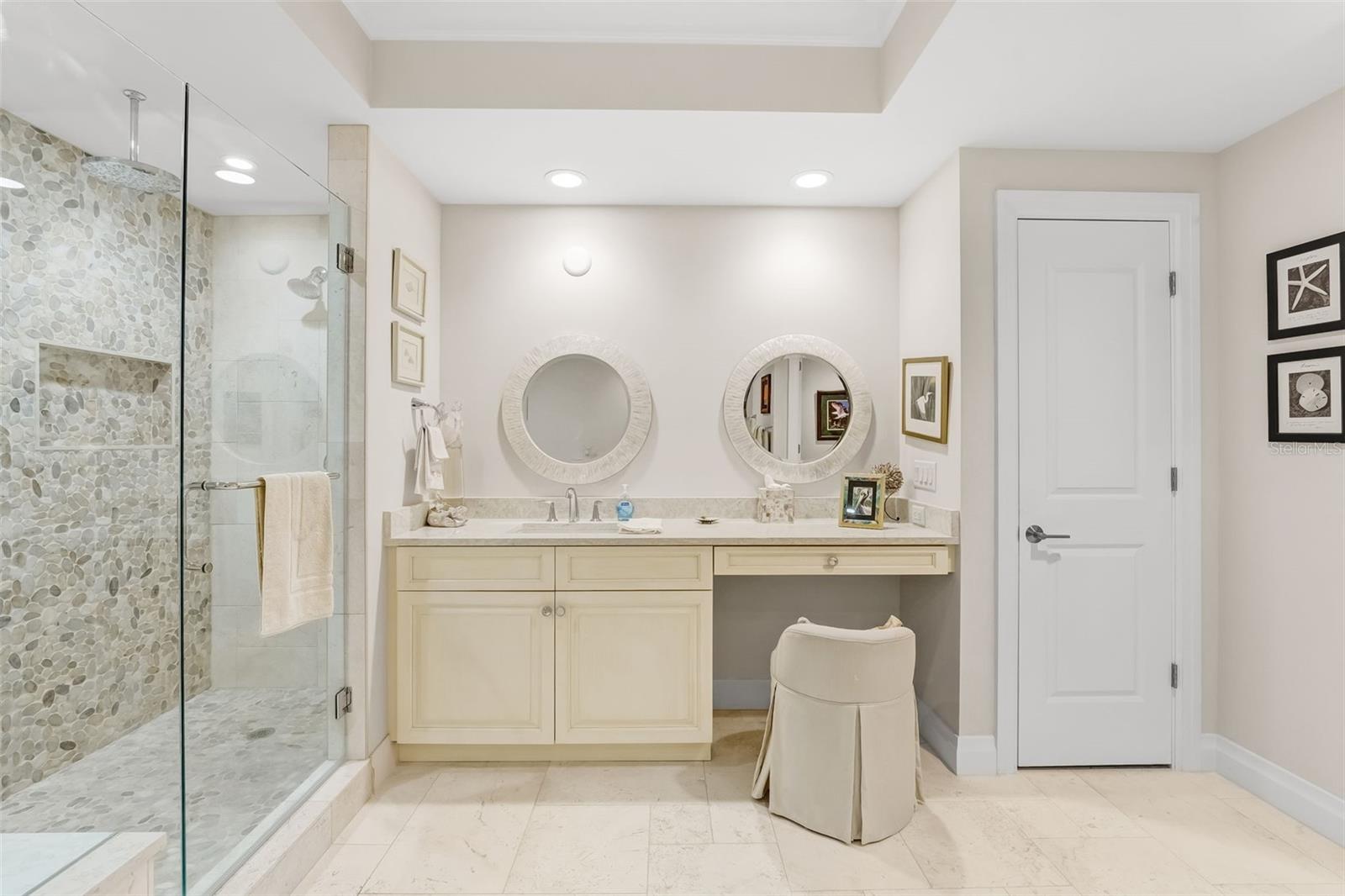 SUNSET POINTE AT COLLANY KEY III CONDO - Residential