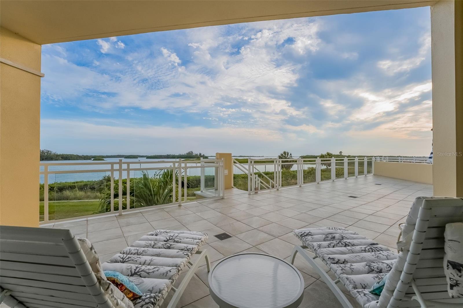 795 COLLANY ROAD 201